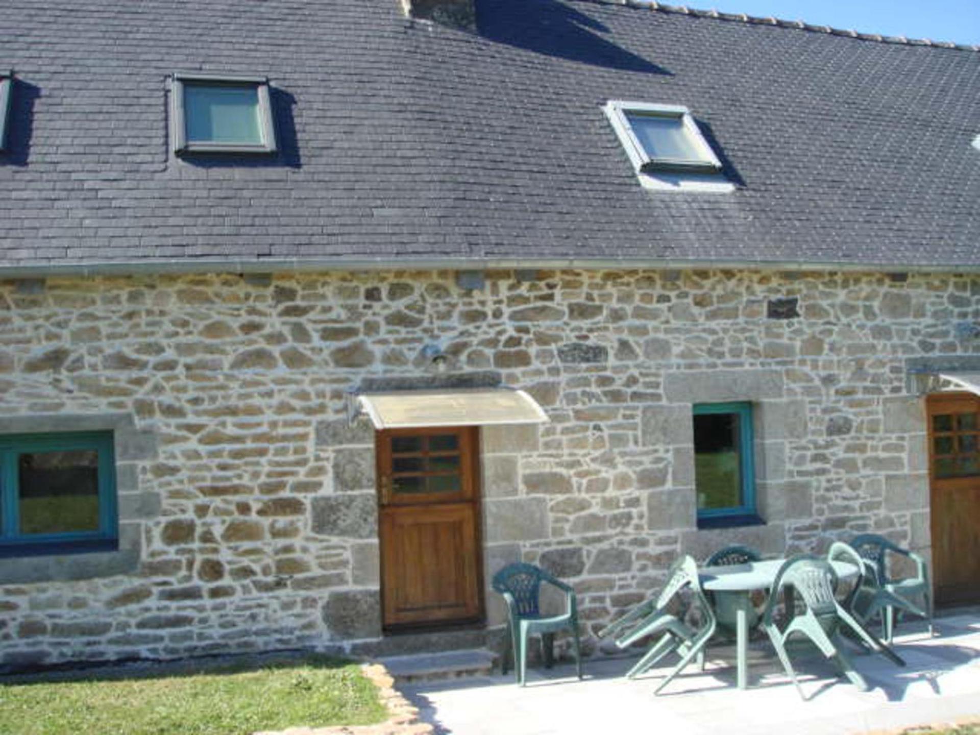 Captivating 2-Bed House With Log Burner In Kérien Extérieur photo